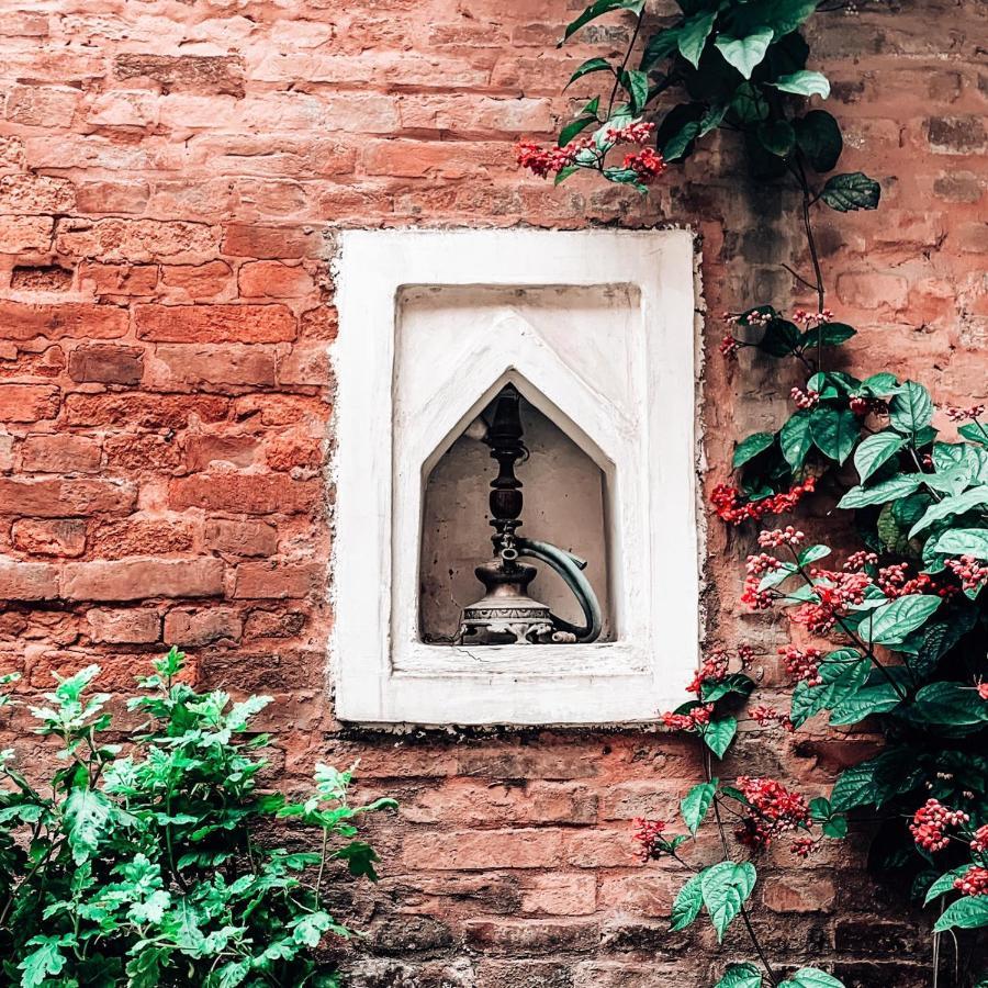 Pradhan House - Home Stay With Garden Bhatgoan エクステリア 写真