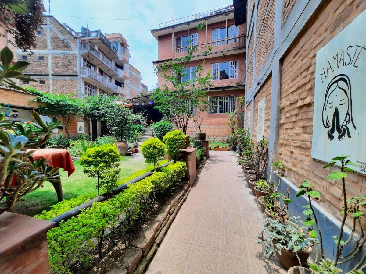 Pradhan House - Home Stay With Garden Bhatgoan エクステリア 写真