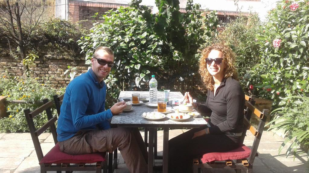 Pradhan House - Home Stay With Garden Bhatgoan エクステリア 写真
