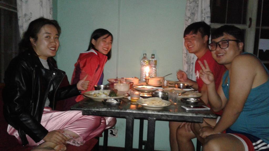 Pradhan House - Home Stay With Garden Bhatgoan エクステリア 写真