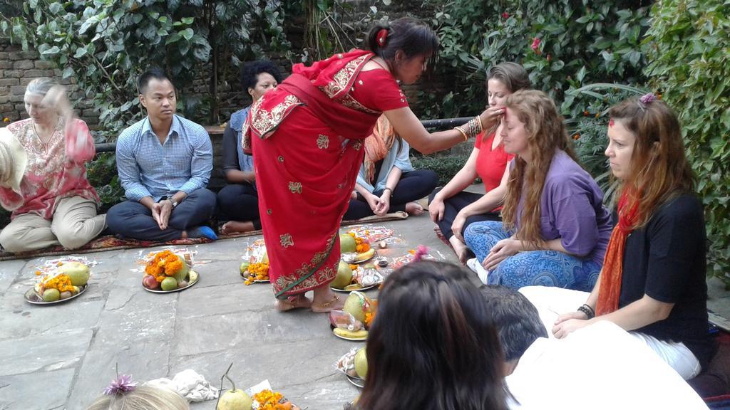 Pradhan House - Home Stay With Garden Bhatgoan エクステリア 写真