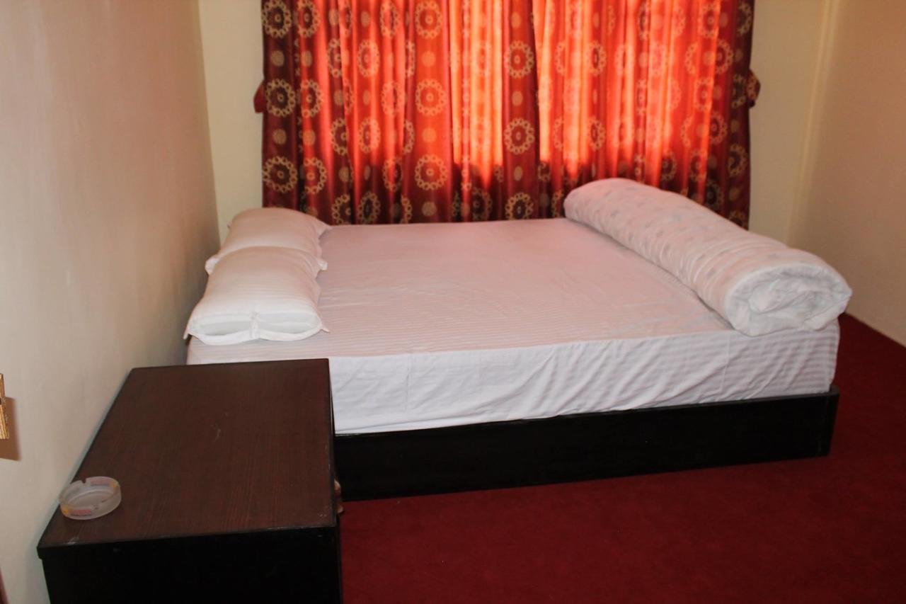 Pradhan House - Home Stay With Garden Bhatgoan エクステリア 写真