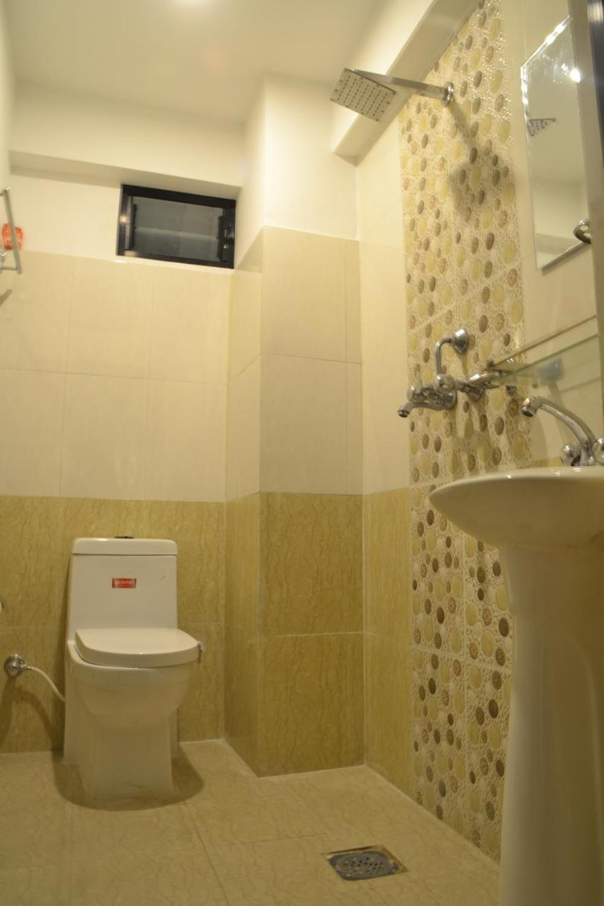 Pradhan House - Home Stay With Garden Bhatgoan エクステリア 写真