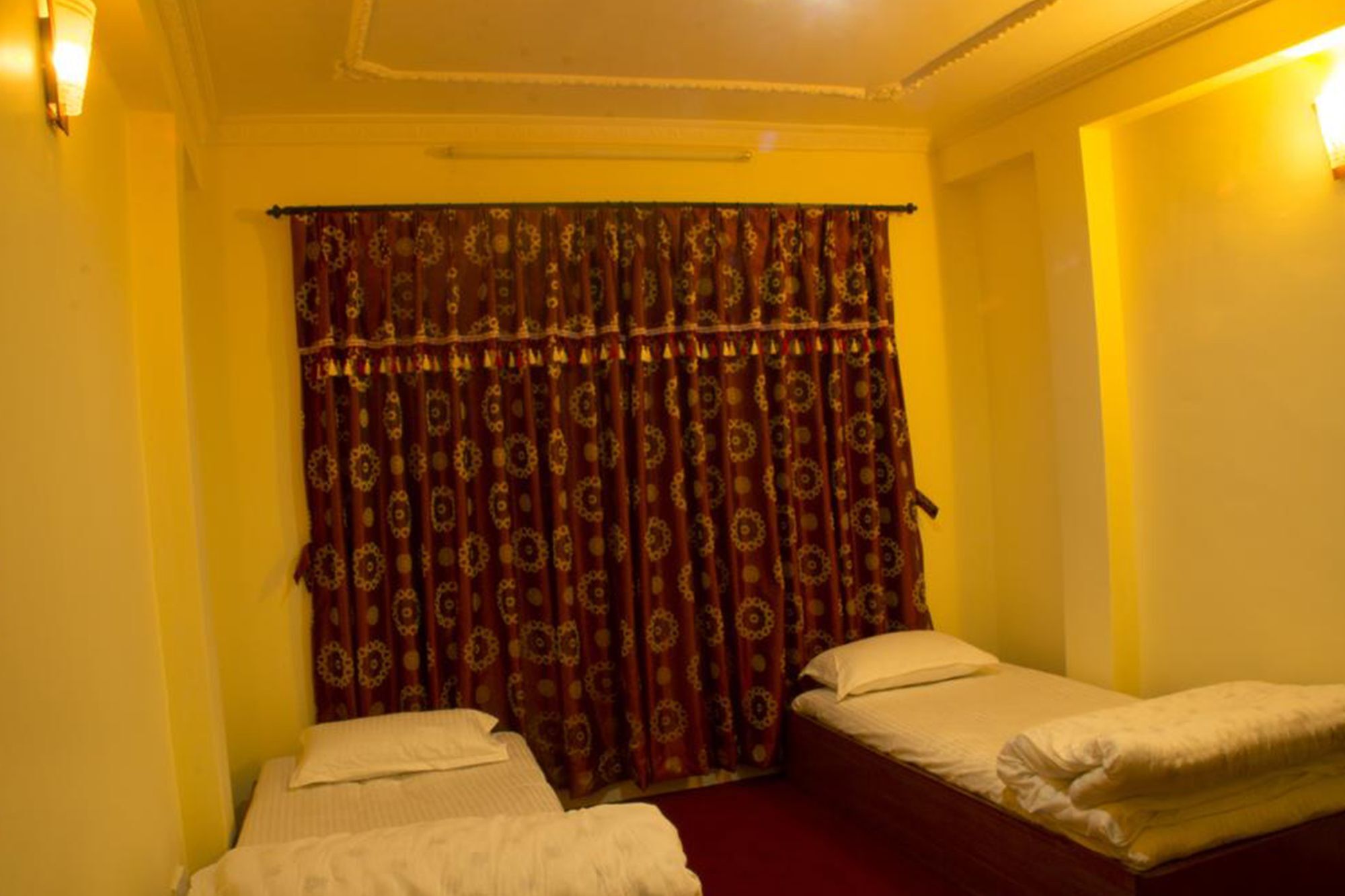 Pradhan House - Home Stay With Garden Bhatgoan エクステリア 写真